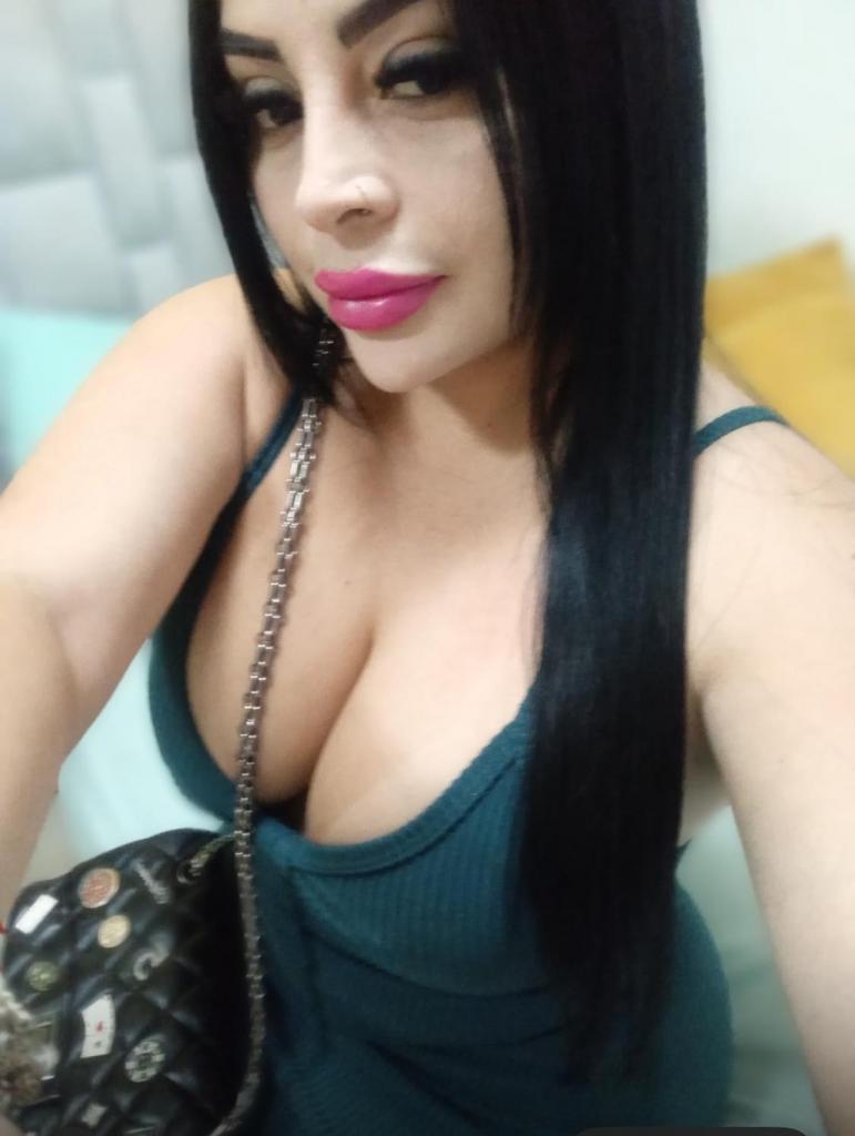 663408490: Chica busca chico en Mallorca