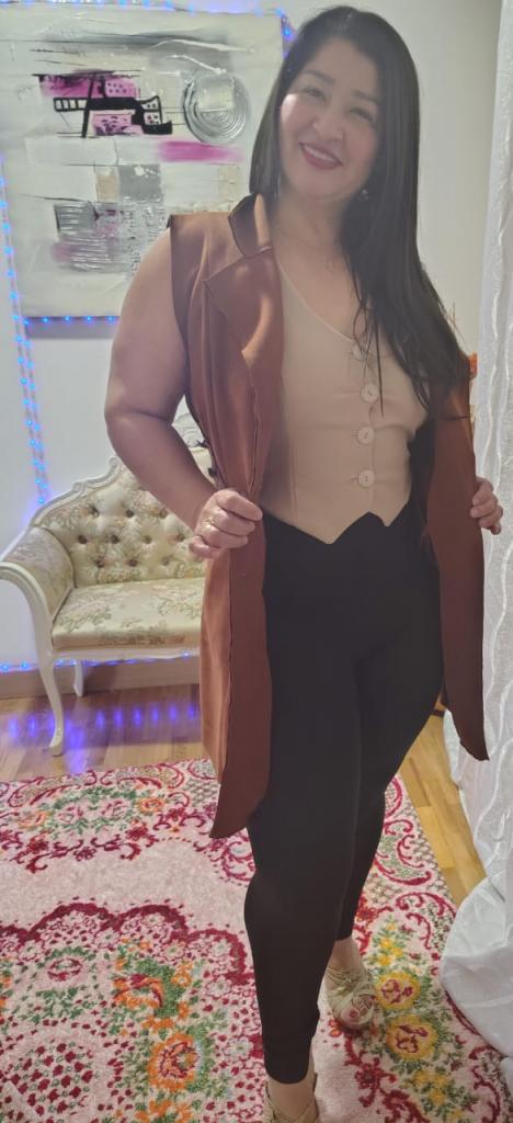 672877354: Chica busca chico en Burgos