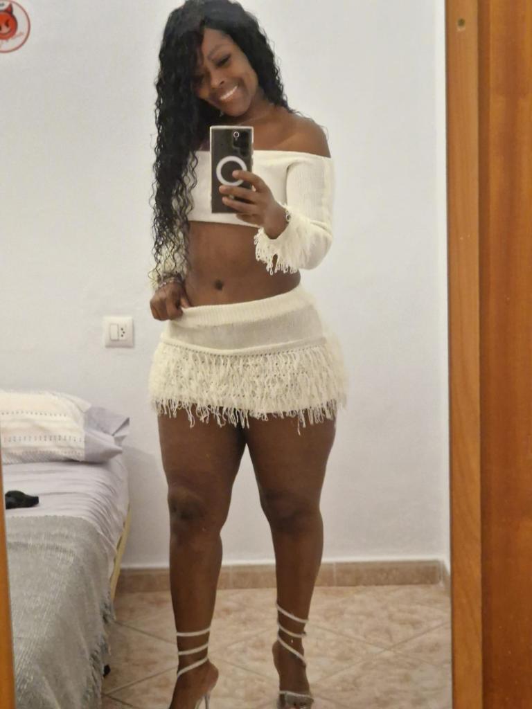 Chica busca chico en Sevilla: 