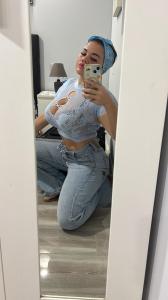 631081107: Chica busca chico en Las Palmas