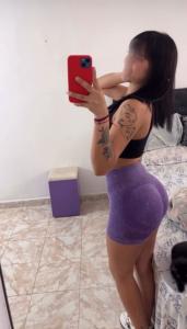 614877229: Chica busca chico en Navarra