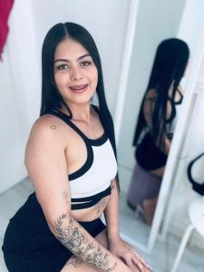 614553241: Chica busca chico en Málaga