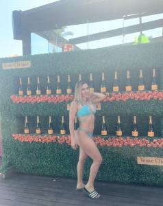 663376927: Chica busca chico en Zaragoza