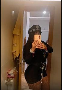 663408490: Chica busca chico en Mallorca