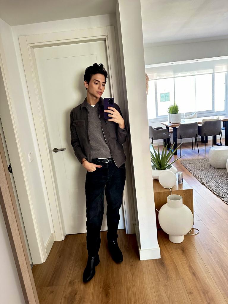 Chico busca chica en Mallorca: 