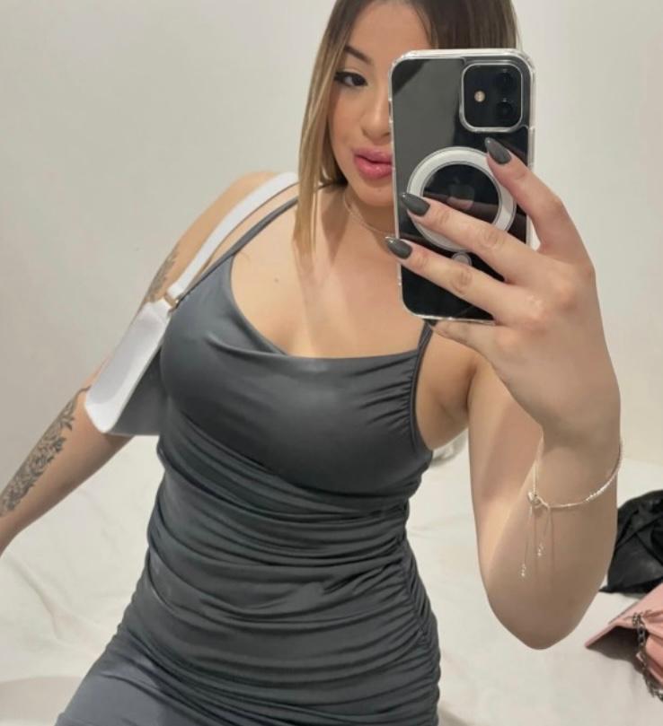 Chica busca chico en Huelva: 