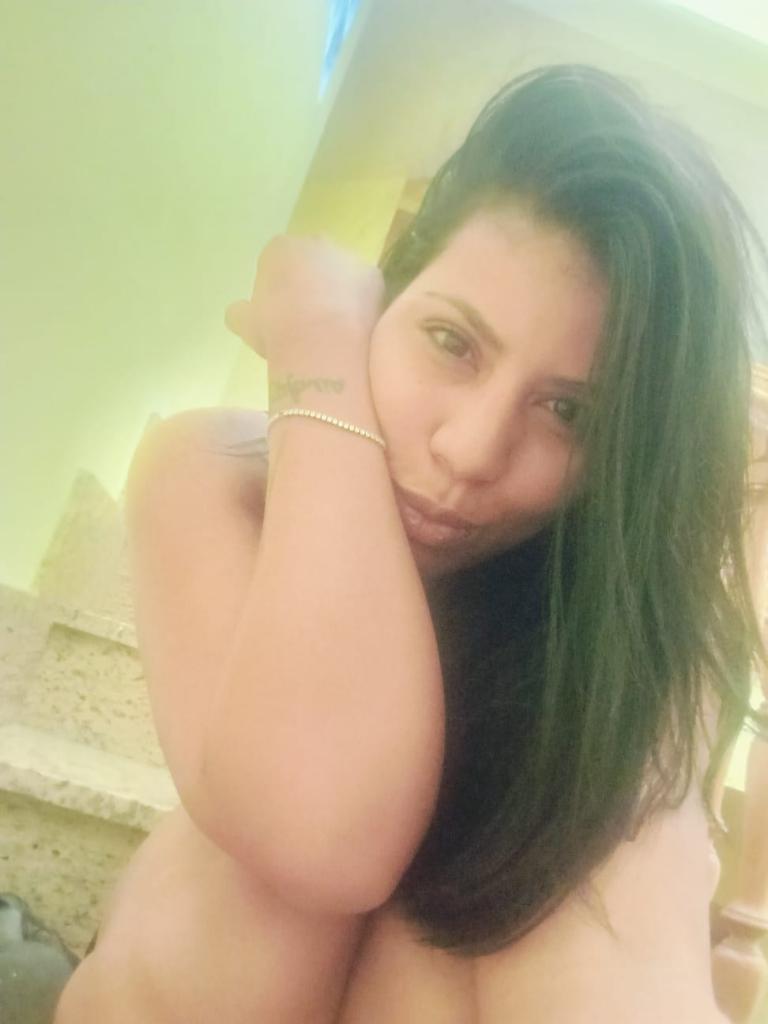 Chica busca chico en Almería: 