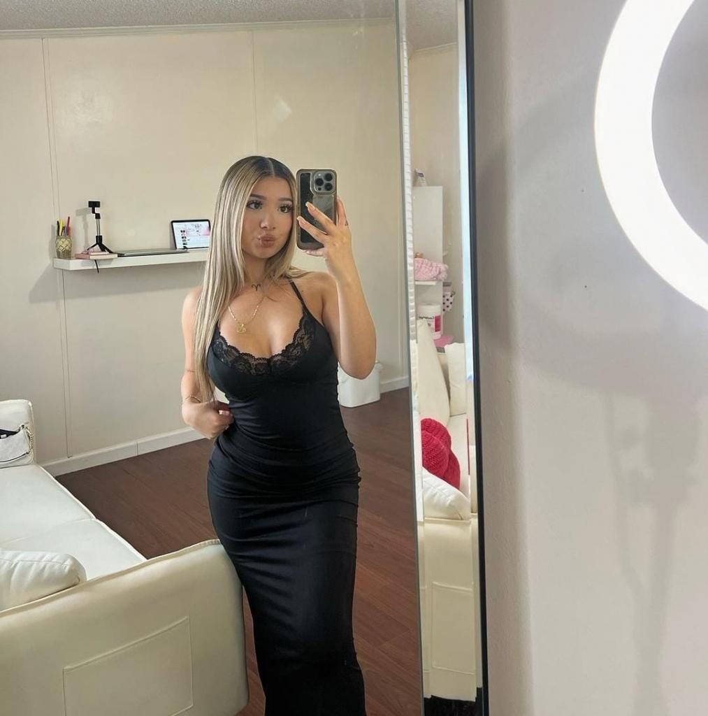 Chica busca chico en Almería: 