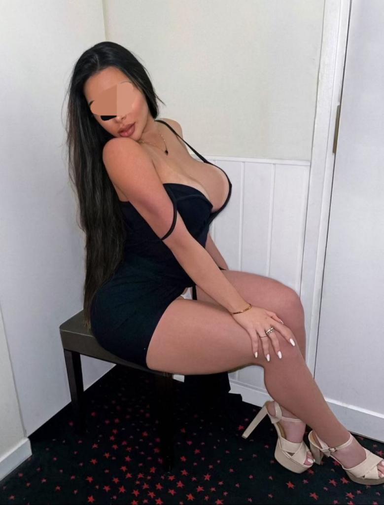 Chica busca chico en Cádiz: 