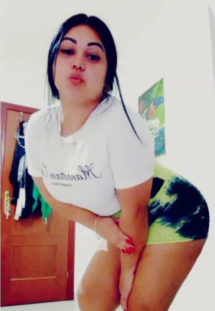 670319531: Chica busca chico en Cádiz