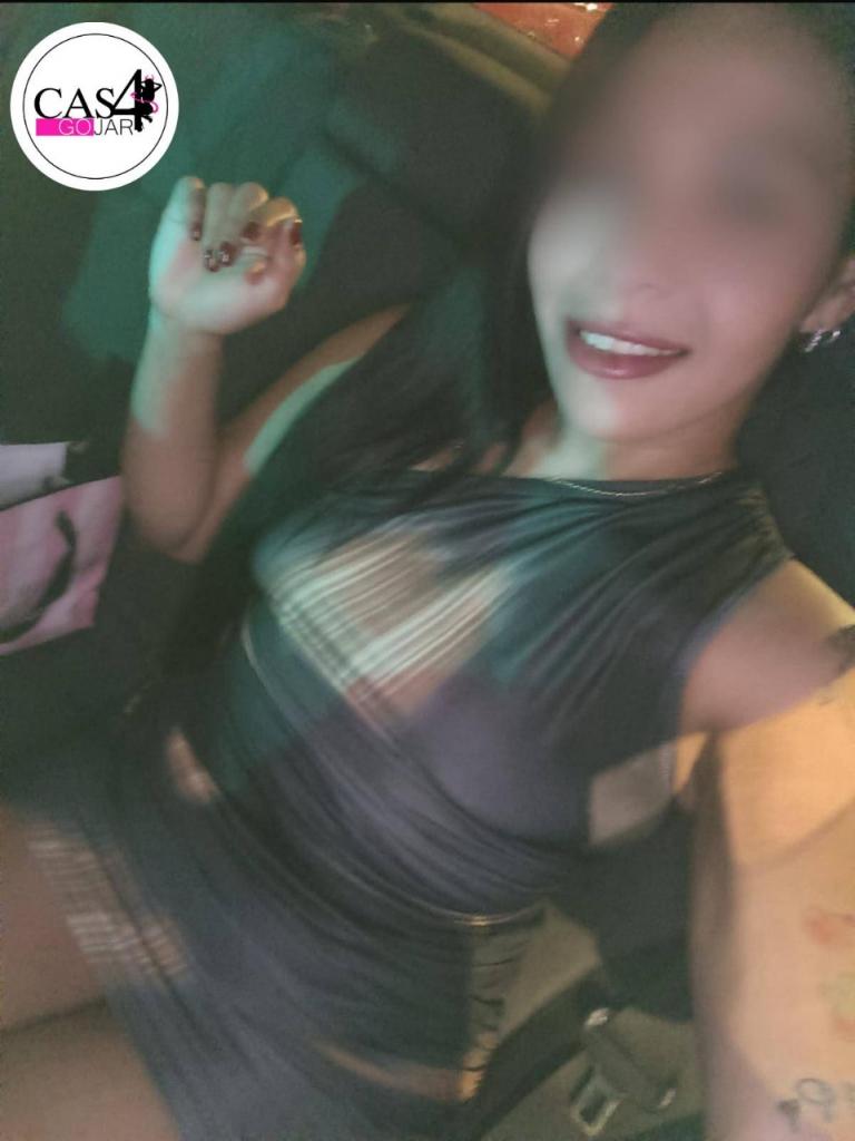 Chica busca chico en Granada: 