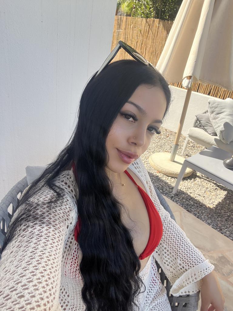 Chica busca chico en Granada: 