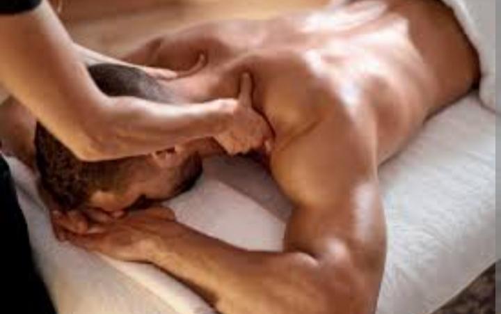 Chica busca chico en Granada: 