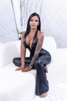 667797114: Chica busca chico en Barcelona