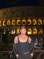 611332317: Chico busca chica en Barcelona