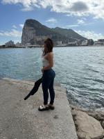 663772437: Chica busca chico en Cádiz