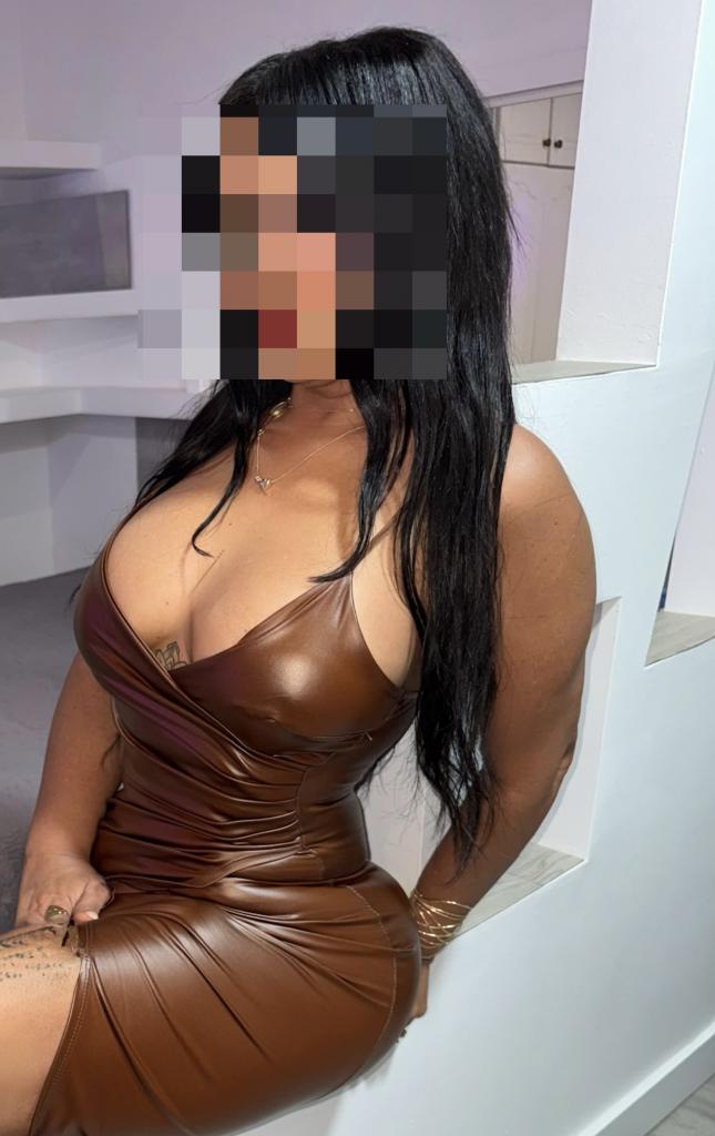 Chica busca chico en Tenerife: 