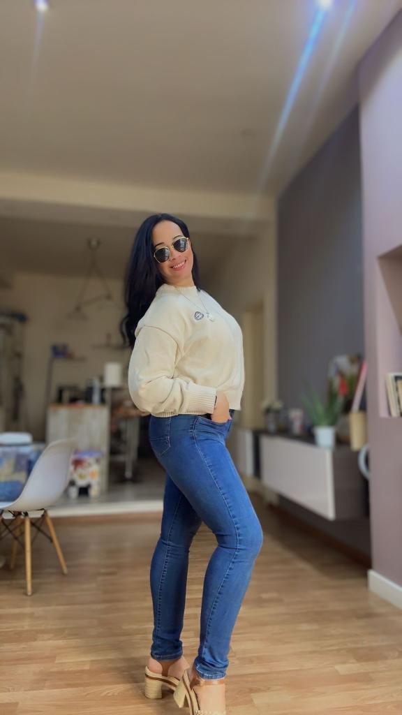 637243492: Chica busca chico en Barcelona