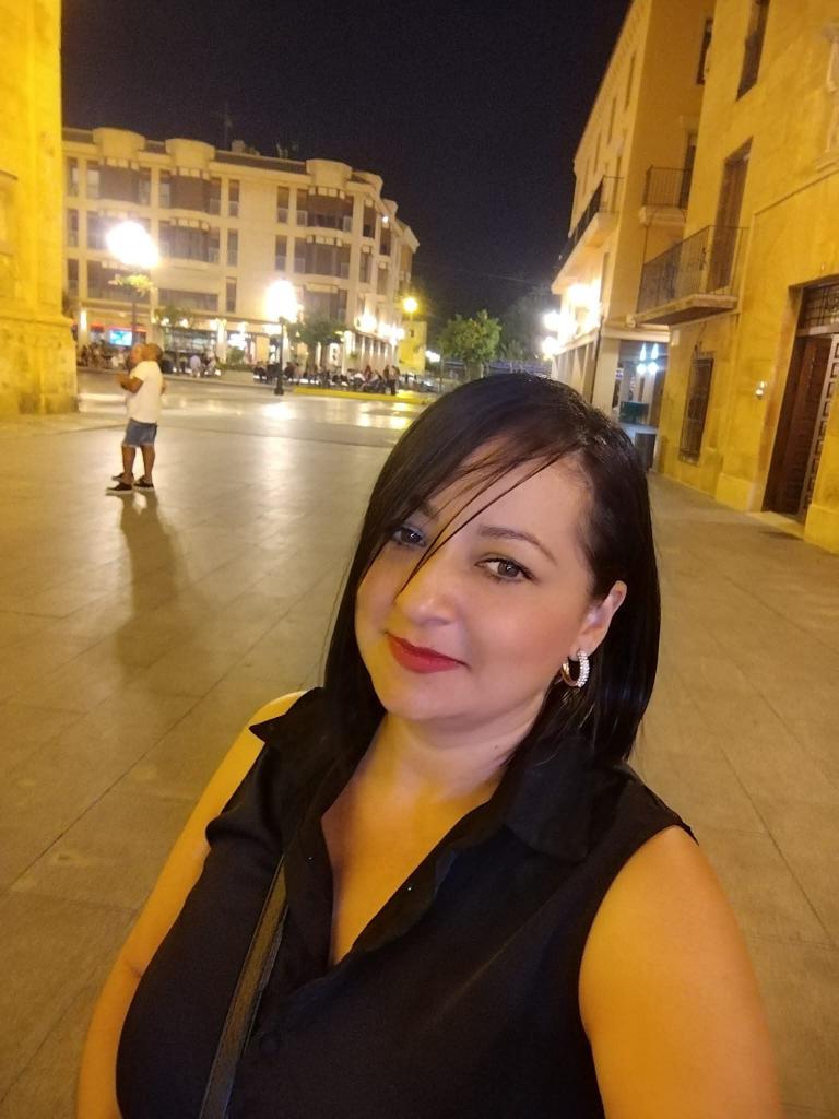 Chica busca chico en Alicante: 