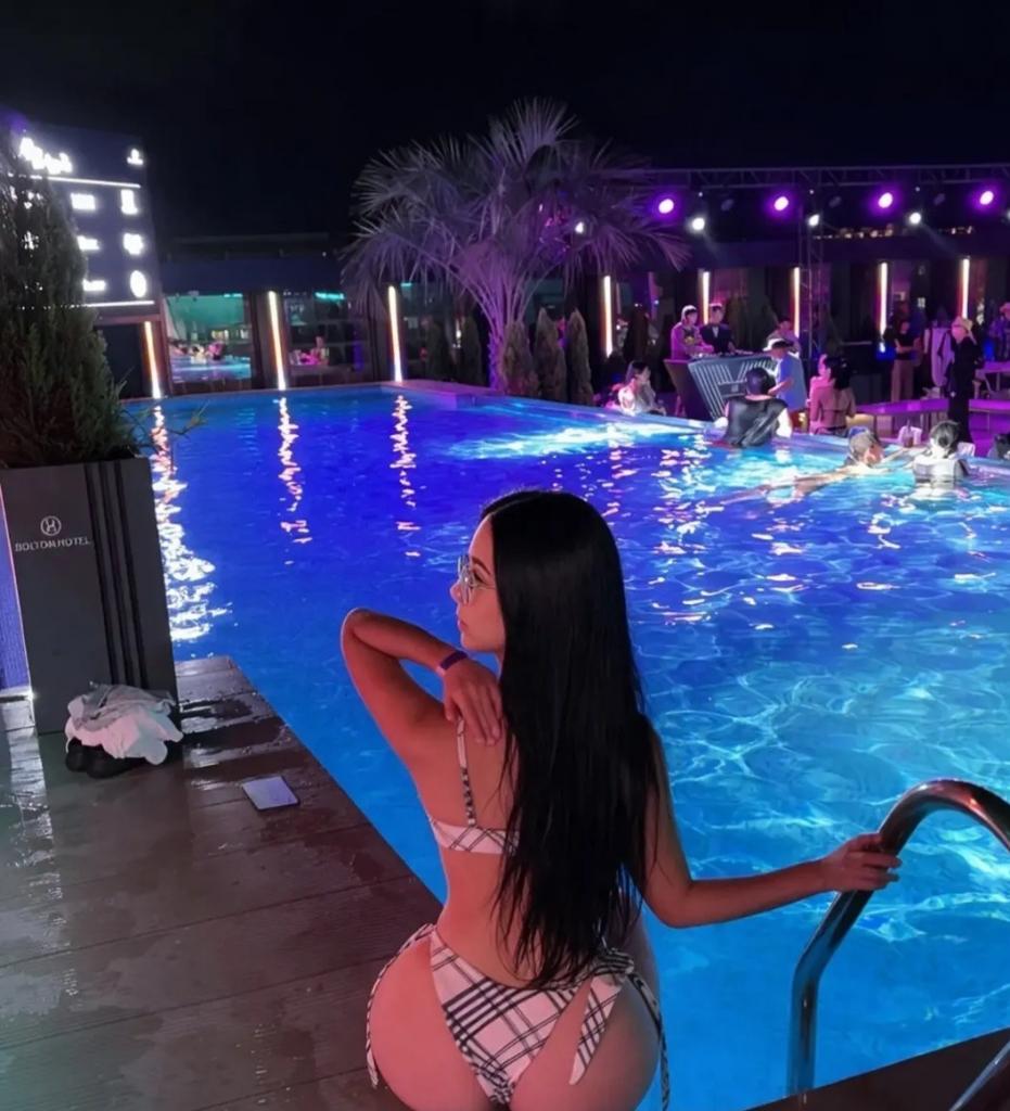Chica busca chico en Murcia: 