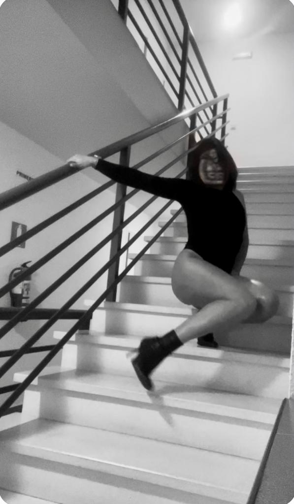 631840718: Chica busca chico en Cantabria