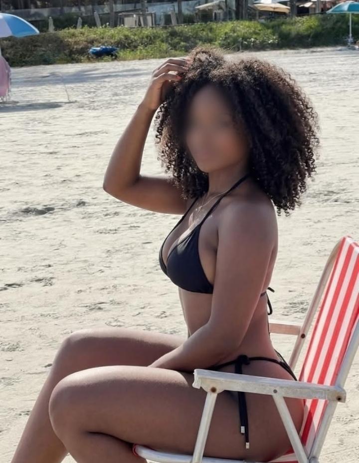 Chica busca chico en Almería: 