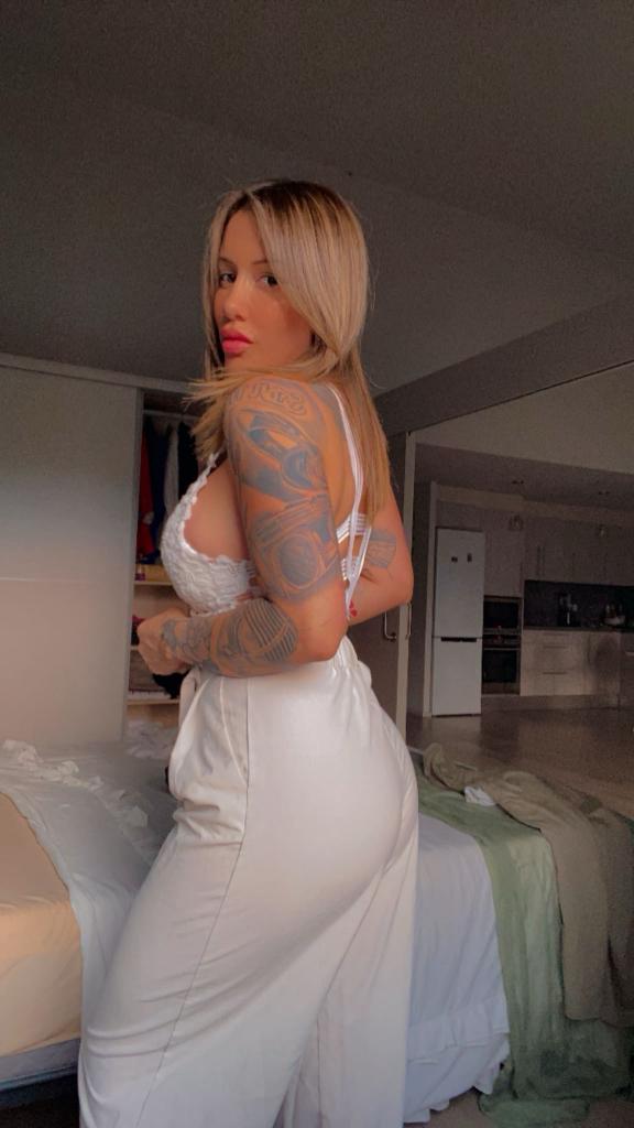 603531819: Chica busca chico en Barcelona