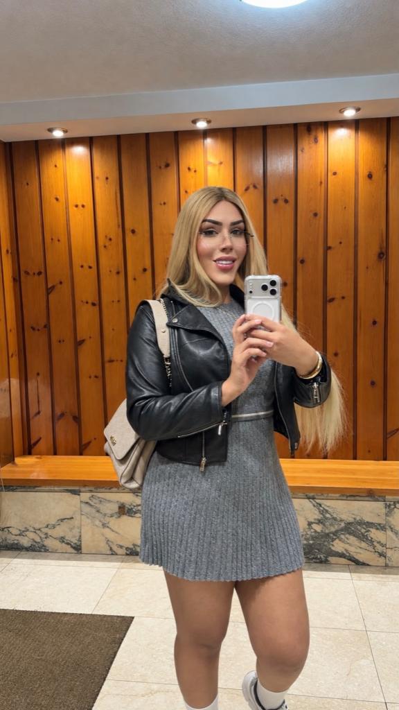695734446: Travesti en Pontevedra