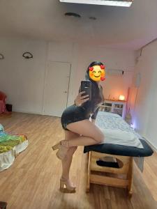 672505541: Chica busca chico en Sevilla