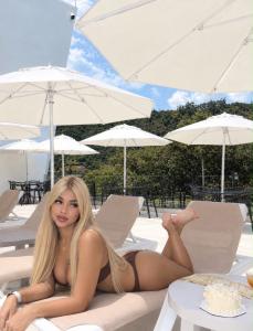 613960882: Chica busca chico en Asturias