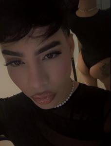 631553997: Chico busca chica en Sevilla