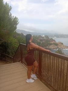 674134853: Chica busca chico en Sevilla