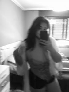 657437605: Chica busca chico en Pontevedra
