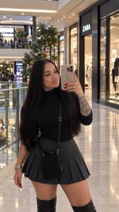 647299043: Chica busca chico en La Coruña