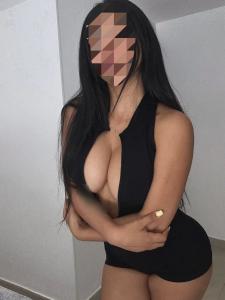 679745293: Chica busca chico en Sevilla