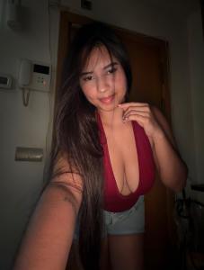 603566321: Chica busca chico en Barcelona