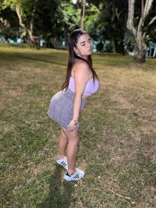 643810228: Chica busca chico en Tenerife