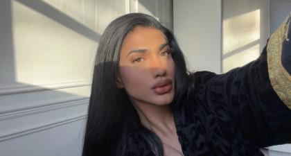 672963052: Transexual en La Coruña