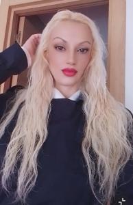 743071903: Chica busca chico en La Coruña