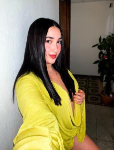 637929951: Chica busca chico en Barcelona