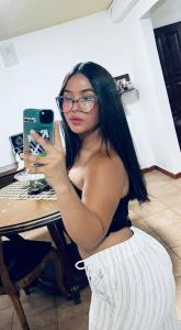 647105272: Chica busca chico en Madrid
