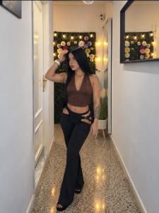 664572849: Chica busca chico en Mallorca
