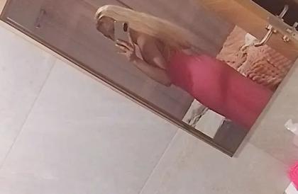 743071903: Chica busca chico en La Coruña