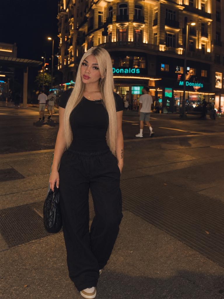 613960882: Chica busca chico en Asturias