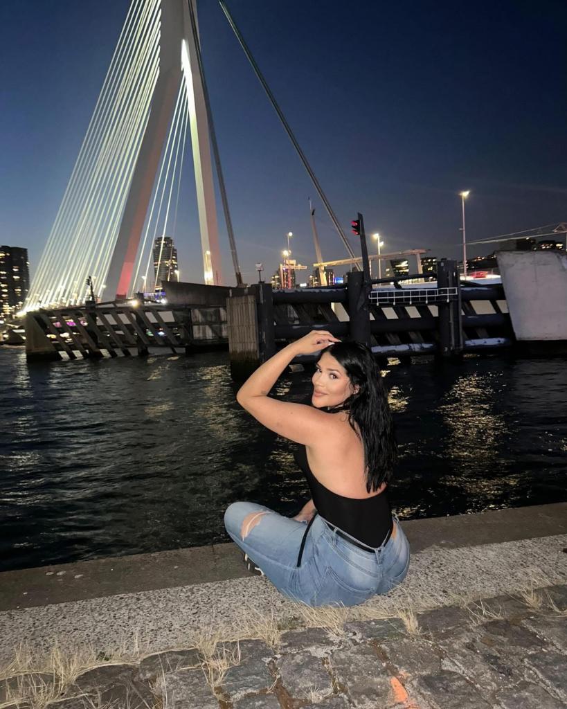600786414: Chica busca chico en Barcelona