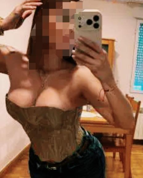 651326299: Chica busca chico en Orense