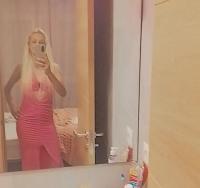 743071903: Chica busca chico en La Coruña
