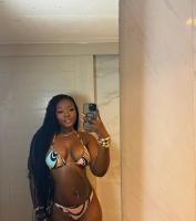 624244428: Chica busca chico en Madrid