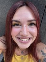 697239590: Chica busca chico en Barcelona
