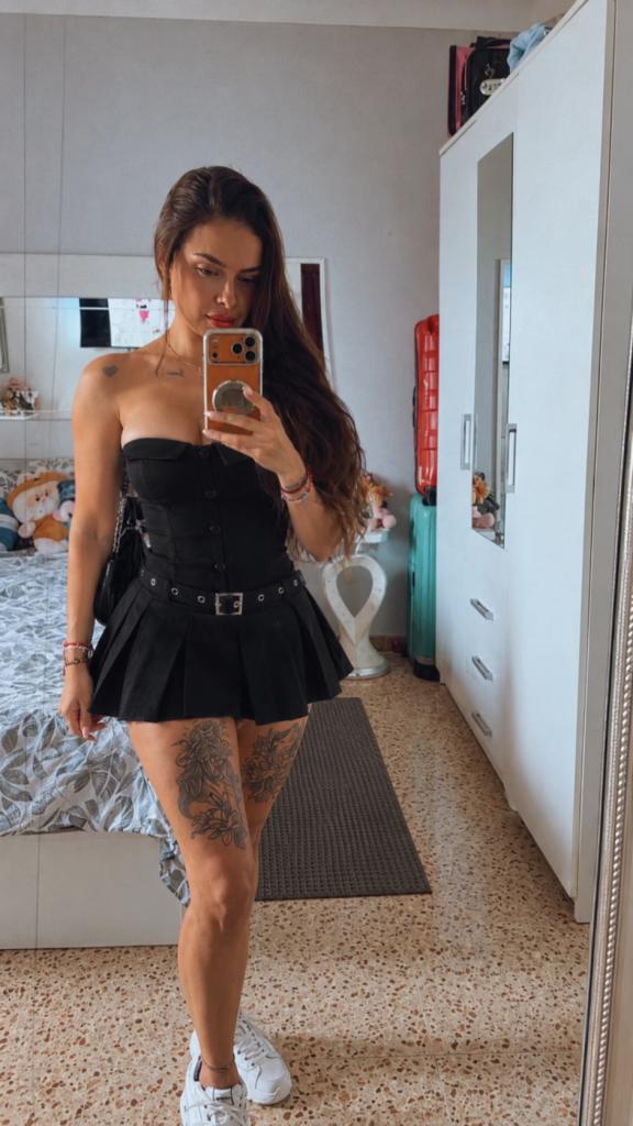 Chica busca chico en Menorca: 